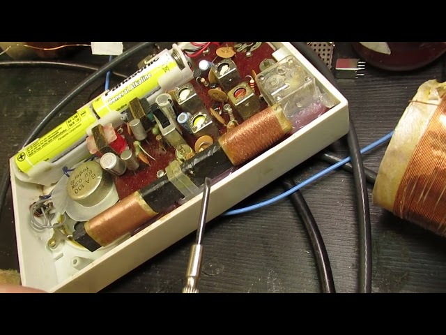 Transmitter and reception coil on VLF tuned: how they couple on their peak resonance 100 KC-200 KC