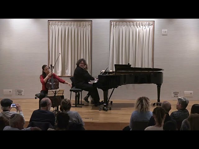 Live concert at Cameri Salon, Yuri Logatchov & Julia Belousova