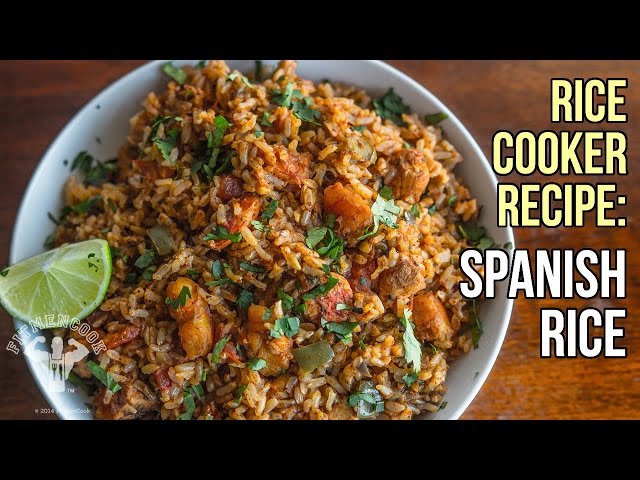 Kitchen Hack! Chicken Spanish Rice in a Rice Cooker  /  Arroz con Pollo en Olla Arrocera