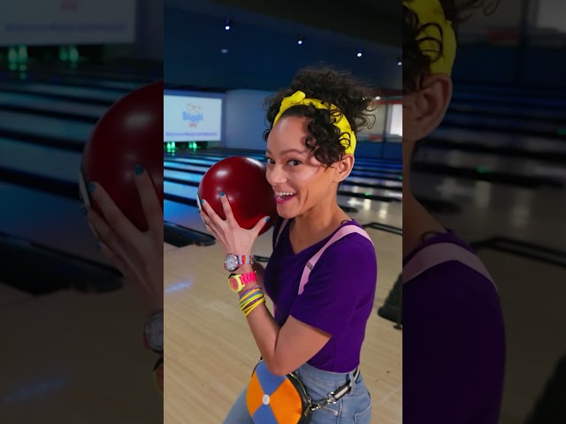 Lucky Number 7? Meekah Goes Bowling #blippi #shorts