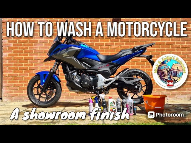 This is how I wash my motorcycle!