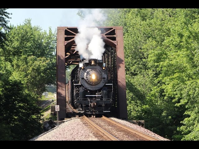NKP 765 Steam locomotive with 29 cars on the mainline 150 mile chase