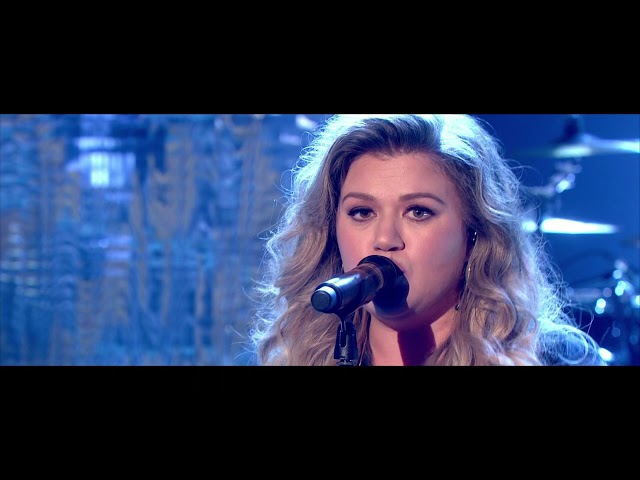 Kelly Clarkson - Love So Soft [Live on Graham Norton HD]