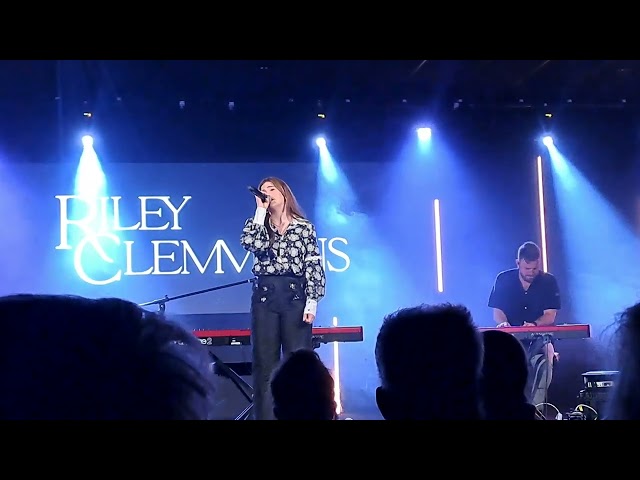 This Side of Heaven - Riley Clemmons (Live in Australia)