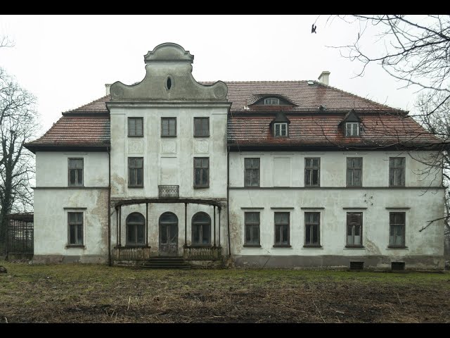 Piękny opuszczony pałac (wersja oryginalna)