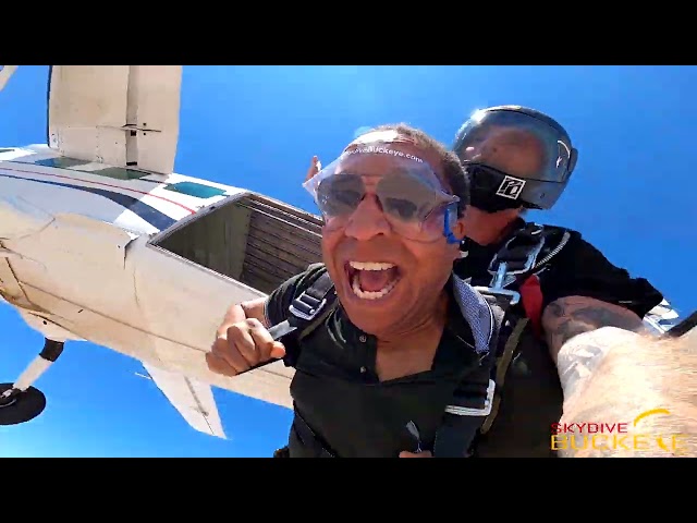 DO IT NOW: Skydiving in Arizona - June 2022