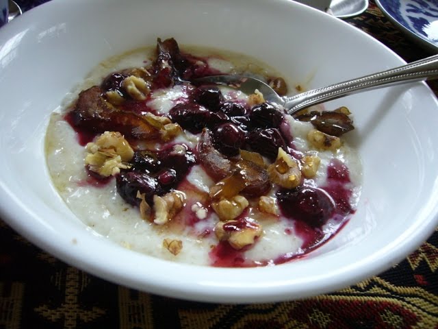 Barley Porridge with Blueberries