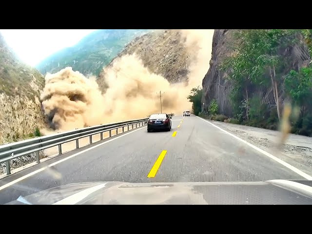 10 Mind Blowing Natural Disasters Caught on Camera