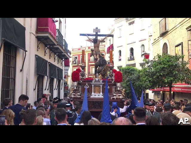 Cristo de la Buena Muerte de la Hiniesta por Cuesta del Bacalao | Semana Santa Sevilla 2023