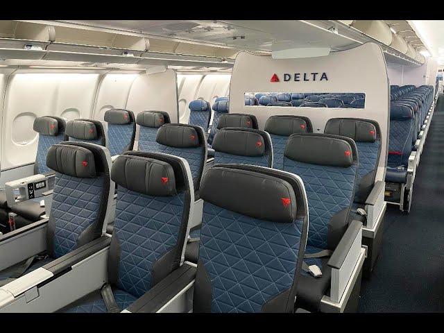 Delta A330-300 cabin (3M3) 4K