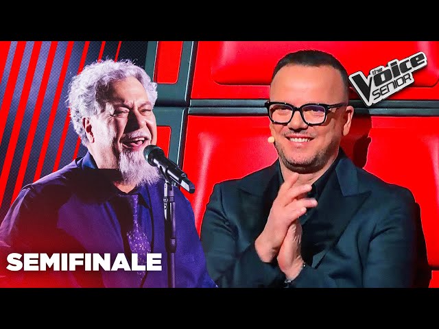 Benito ipnotizza Gigi con “Senza Luce” dei Dik Dik | The Voice Senior 4 | Semifinale