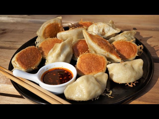 How To Make Chinese Beef Pan-Fried Dumplings - Morgane Recipes