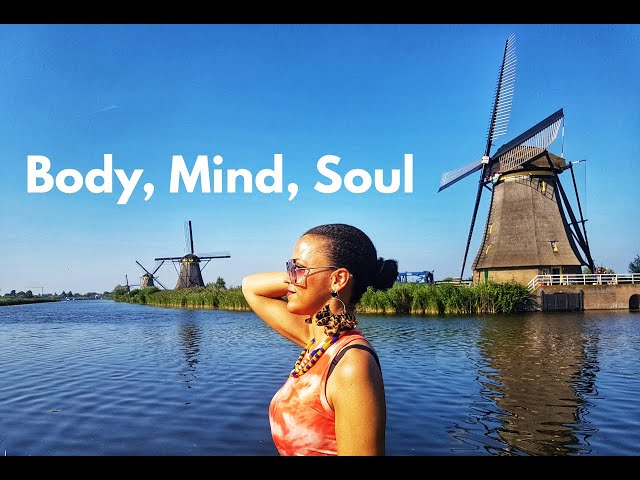 BODY, MIND, SOUL | Fall Nails,  Goddess braids, Visiting Kinderdijk, Gluten Free Recipes & Intuition