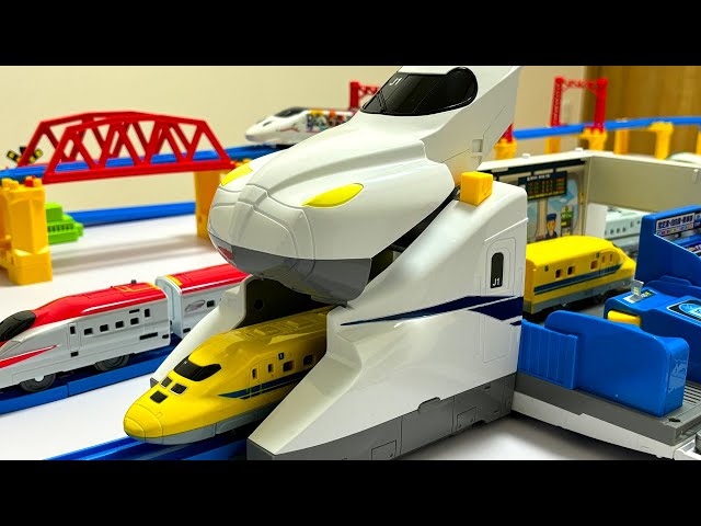 JR Shinkansen train toys ☆ Big train base (N700) Doctor Yellow etc.