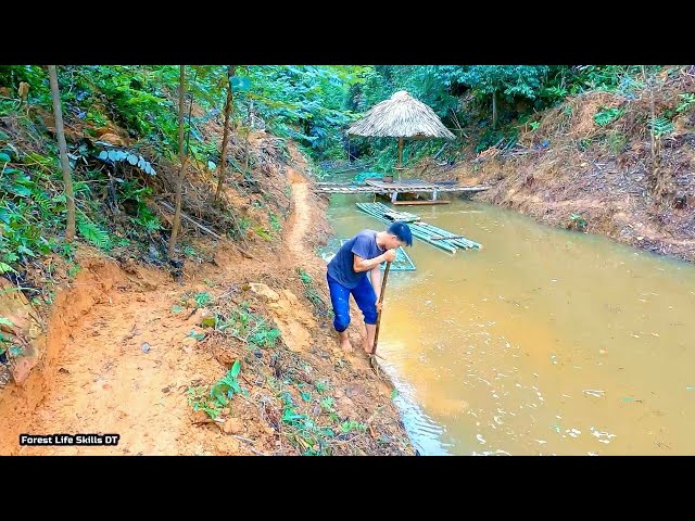 Dig the path around the pond - Relocating old house - Build a new life | Ep.203