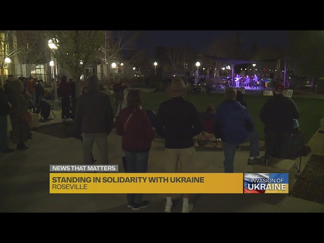 Supporters of Ukraine gather in Roseville for solidarity event