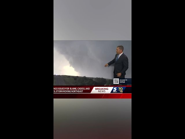 Custer City, Oklahoma tornado caught on camera
