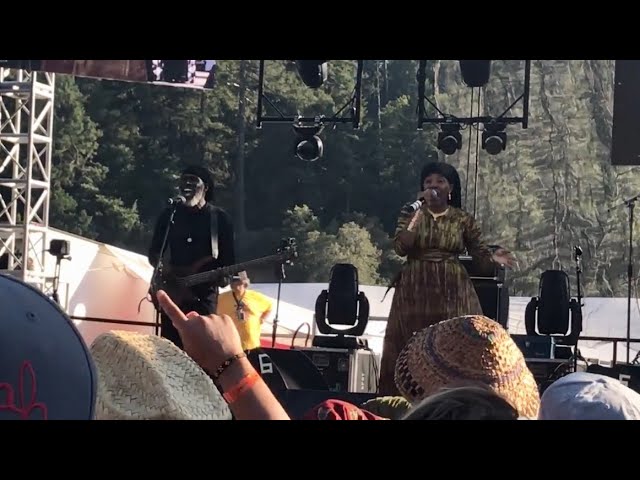Dezarie "Strengthen Your Mind" live at Reggae On The River 8/6/17