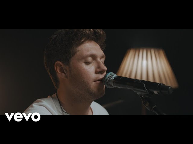 Niall Horan - Too Much To Ask (Official Acoustic)