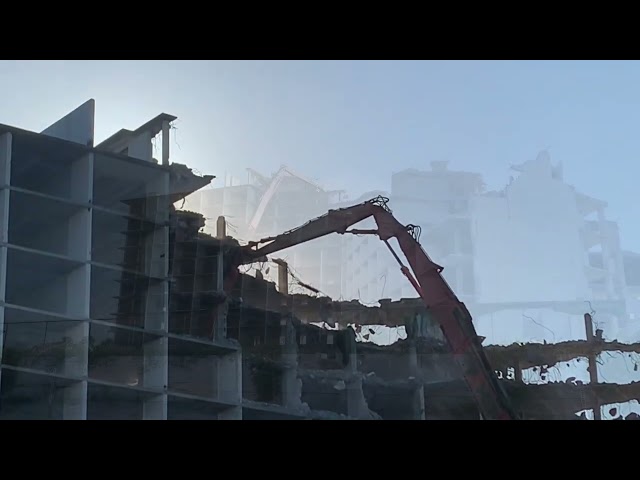 Daytona Beach Florida Condo Building demolition