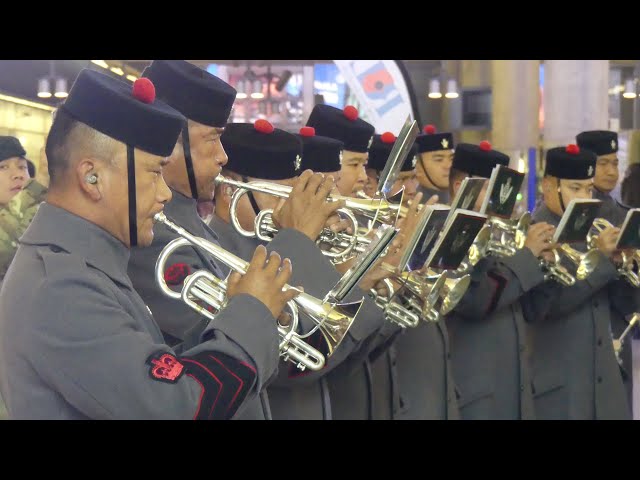 The Band of the Brigade of Gurkhas London Poppy Day 2023 - Canary Wharf