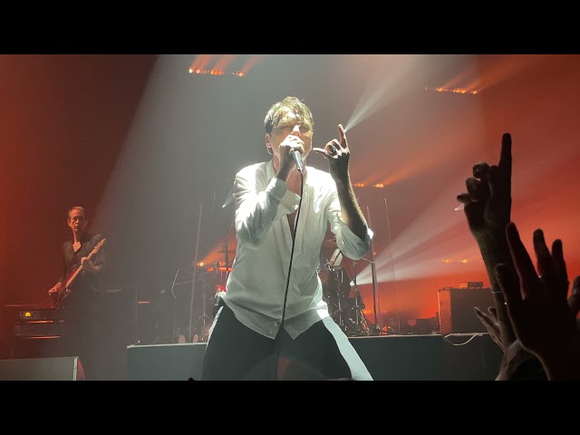Suede - Life is Golden - Live @ O2 Victoria Warehouse, Manchester.