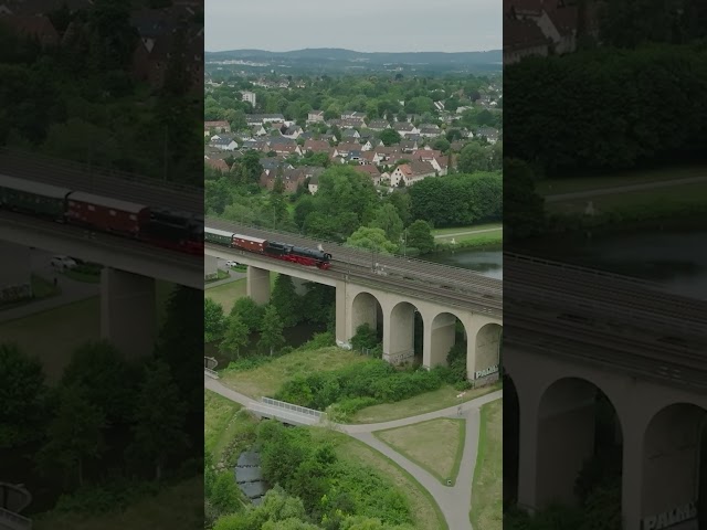 Sonderzug mit  Dampflok 01 1104 auf dem Viadukt in Bielefeld