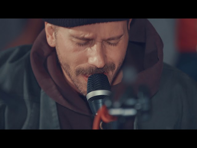Portugal. The Man live set (Live In The Moment, Feel It Still, Don't Look Back in Anger and more)