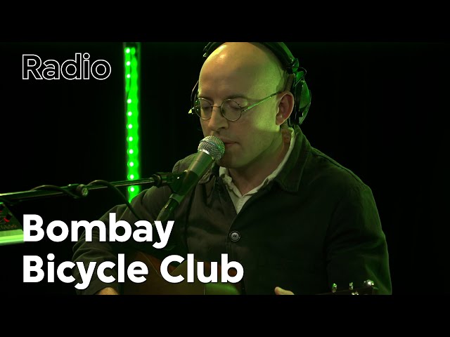 Bombay Bicycle Club 'Diving' Live @ 3FM (VoorAan