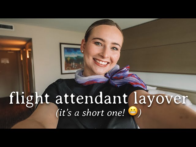 FLIGHT ATTENDANT VLOG - How I Do My Flight Attendant Makeup & Current Favourites