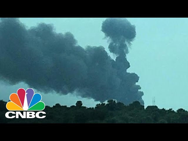 SpaceX Rocket Explodes During Test Firing At Cape Canaveral | CNBC