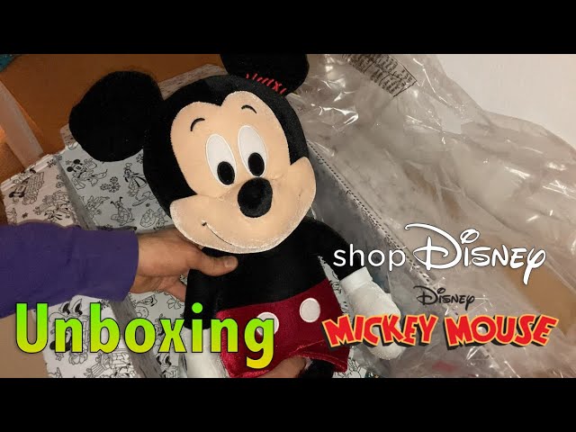 Unboxing Mickey Mouse from the Disney Christmas Advert 2020