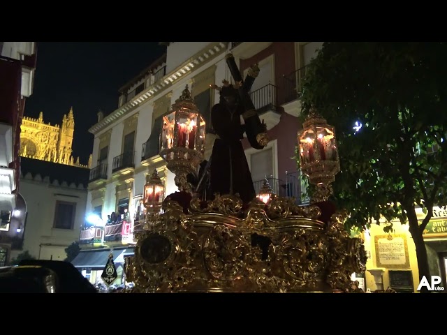 Señor de Las Penas de San Roque por Cuesta del Bacalao | Semana Santa Sevilla 2023