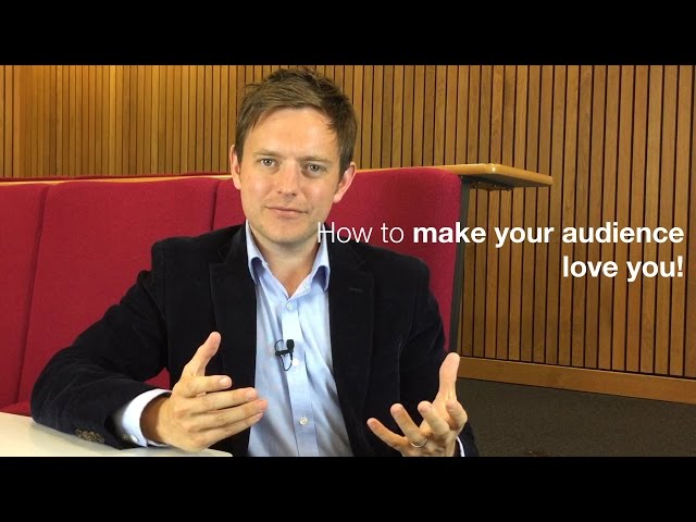 EYE CONTACT : HOW TO MAKE YOUR AUDIENCE LOVE YOU