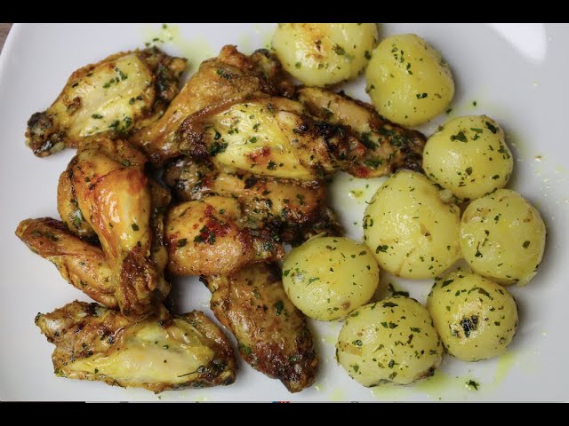 How to Make Chicken Wings and Potatoes - Easy and Delicious Recipe