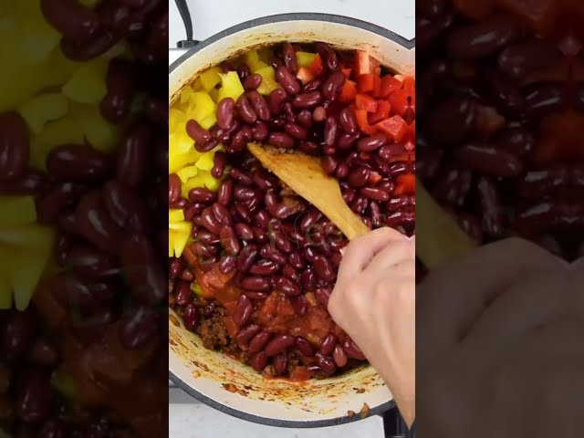 Ground Beef And Black Bean Chili || @EatFreshs