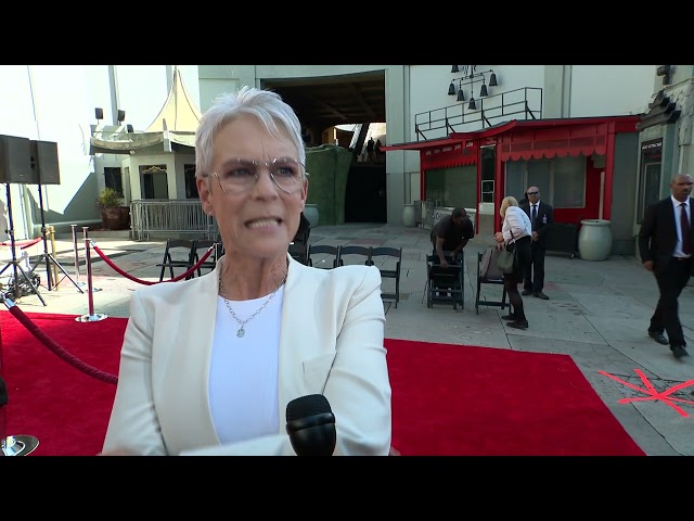 Jamie Lee Curtis Hand And Footprint Ceremony - Itw Jamie Lee Curtis (Official video)