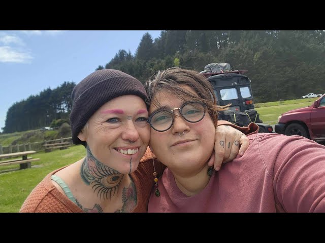 Tattoos in Salem, Oregon | Traveling down the Oregon Coast to Crescent City | Bus Life