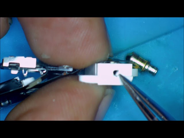 how to remove the cracked headphone jack plug from headphone jack port