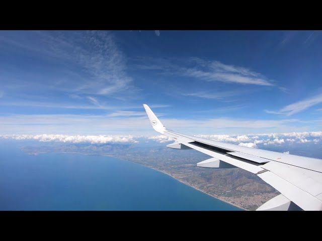 Lufthansa A320neo firm summer landing in Naples I 4K60