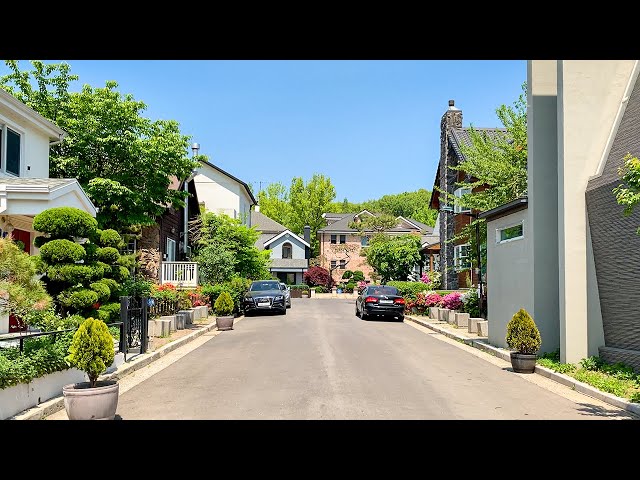 [4K] Walk around peaceful Jeongbalsan Village in Ilsan Goyang South Korea 경기도 고양시 일산 정발산  주택단지를 걷다