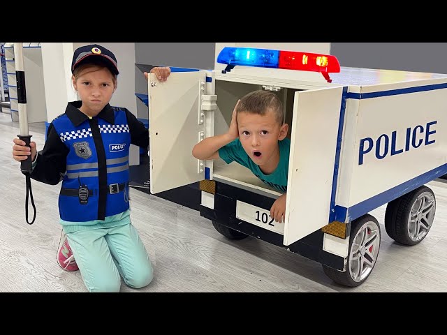 Sofia on a police car catches a thief and more stories about Kids cars