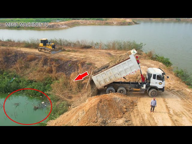 Starting Operator Skills Bulldozer Push Soil into Water, Dump Truck Unloading