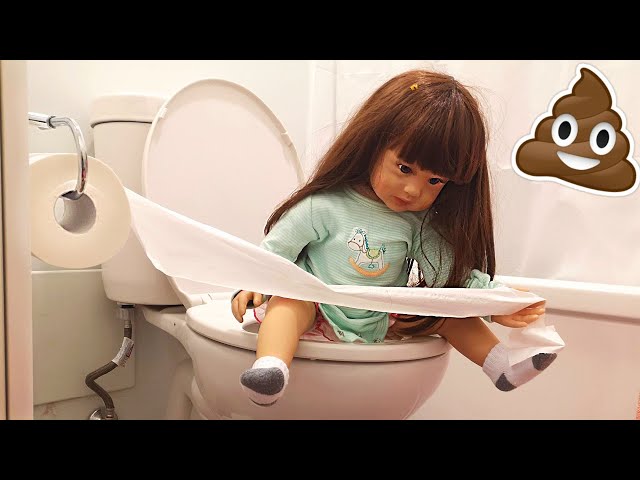 Reborn Toddler Learns To Use The Potty 🚽 Potty Training Videos
