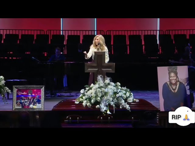 Beth Moore Pays Tribute to Mandisa During Her Funeral & Life Celebration.