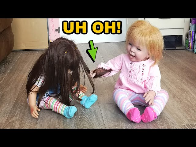 Reborn Sisters Jenny and Lizzy Fight Over Chocolate