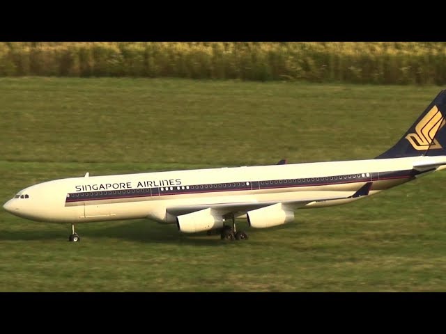 STUNNING SINGAPORE A-340 RC SCALE MODEL AIRPLANE AIRLINER MEETING GERMANY