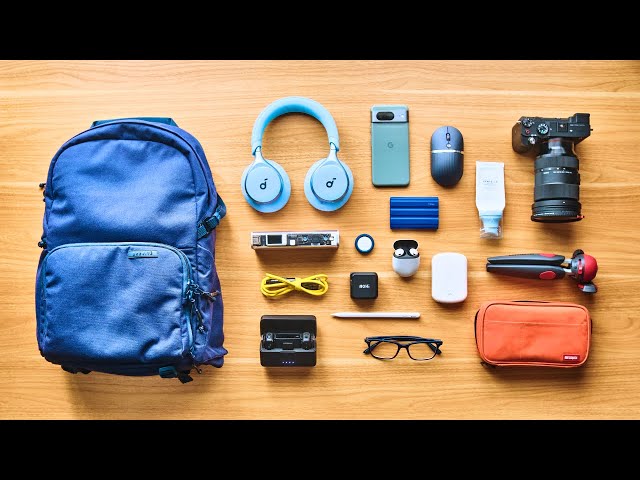 What's In My College/University Backpack? - Useful Tech Essentials + EDC!