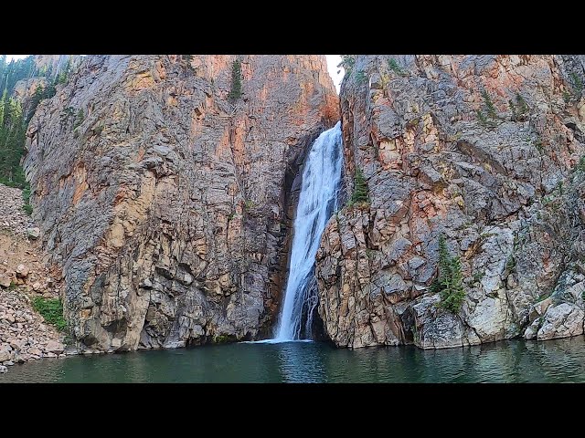 I found a beautiful waterfall and stunning streamside hike!