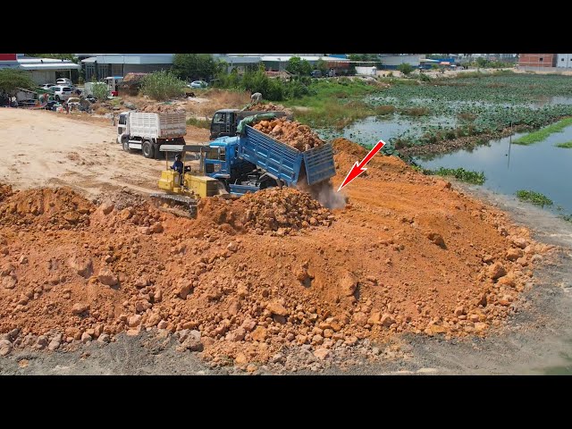 Update project !​ Bulldozer Push the rock into the water and Dump Truck 5Ton Pour in water